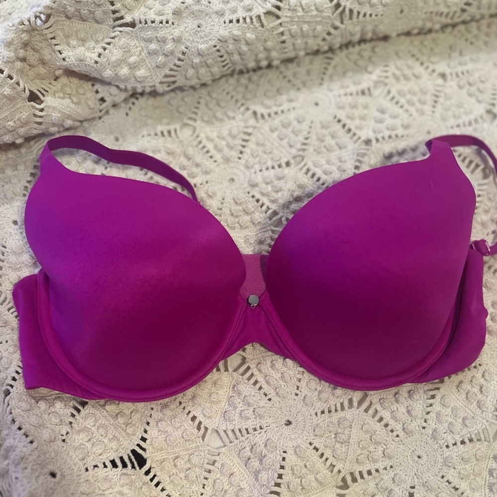 Victoria secret Fuschia bra